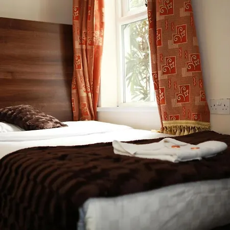 Готель The Kingston 3*